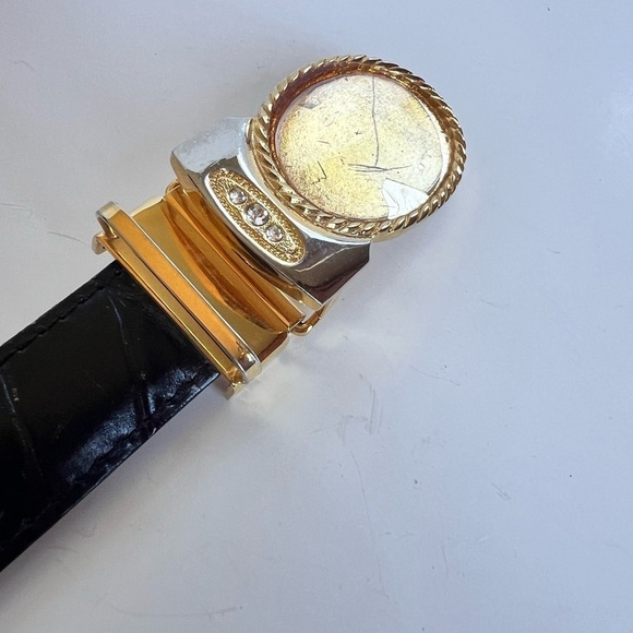 Vintage Gator Cowhide Black Textured Belt Gold Hardware Rhinestones main image 9